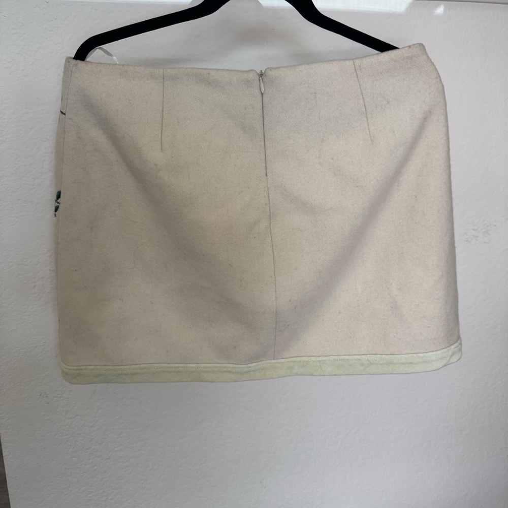 Twinset Milano Embroidered Size Large Cream Floral Skirt 100% Wool - Picture 11 of 16